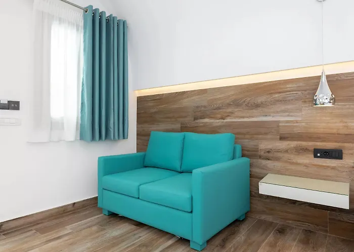 Deluxe Santorini 费拉