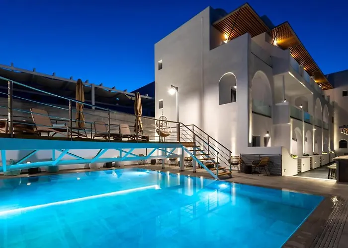 Deluxe Santorini 3* Fira (Santorini)