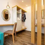 Отель Deluxe Santorini Тира