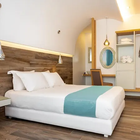 Szálloda Deluxe Santorini 4*