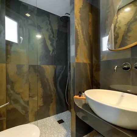 Deluxe Santorini Fíra