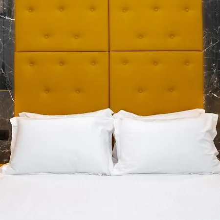 Deluxe Santorini Hotel