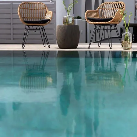 Deluxe Santorini Fíra