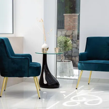 Deluxe Rest Boutique