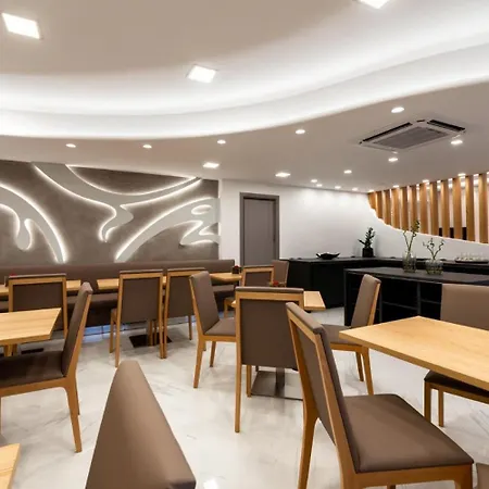 Deluxe Rest Boutique 4* Fira (Santorini)