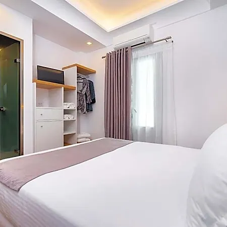 Deluxe Santorini 3*