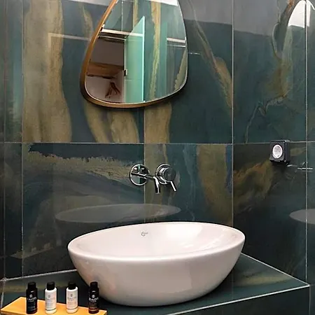 Deluxe Santorini Hotel 3*