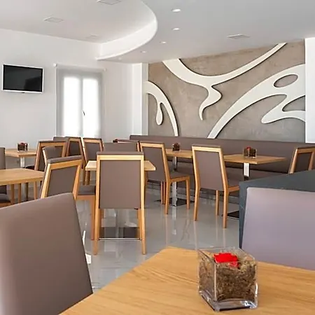 Deluxe Santorini 3*