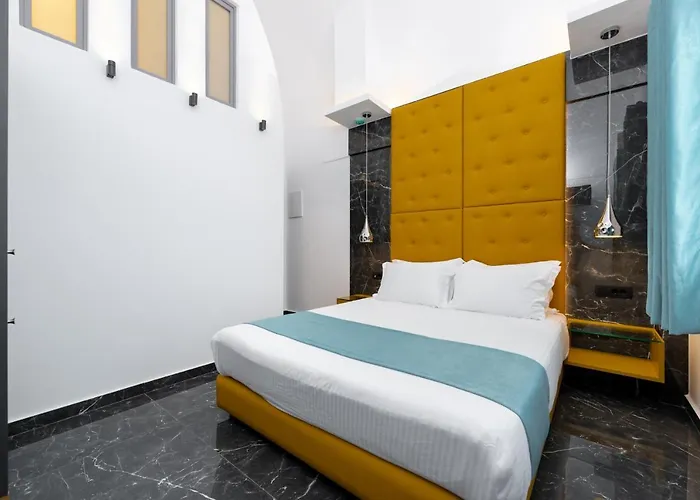 Hotel Deluxe Santorini Fira (Santorini)