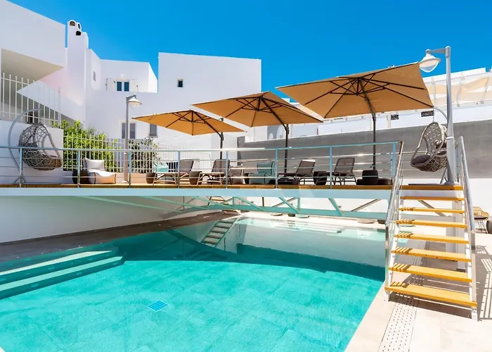 Hotel Deluxe Santorini Fira (Santorini)