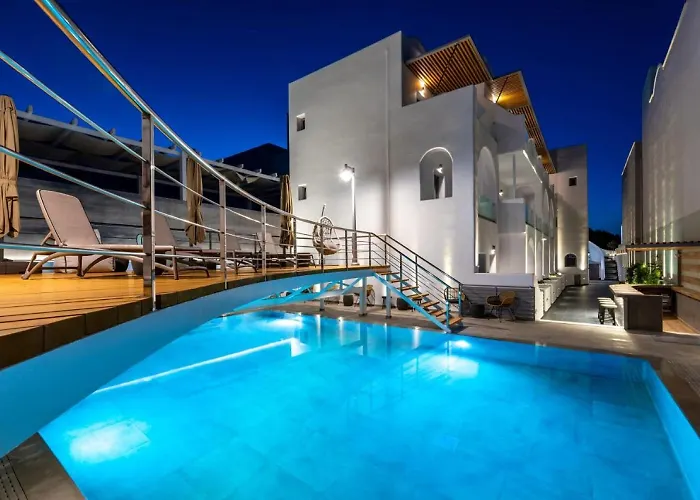 Deluxe Santorini Hotel 3*