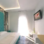 Deluxe Santorini Fira (Santorini)