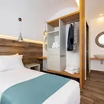 Deluxe Santorini 费拉