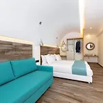 Deluxe Santorini 酒店 费拉