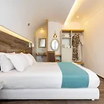 酒店 Deluxe Santorini 3*