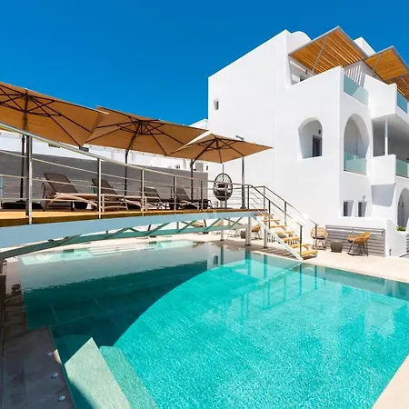 Deluxe Santorini Hotel