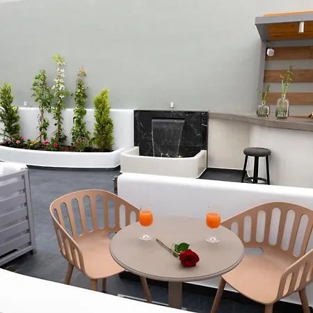 Deluxe Santorini 酒店 费拉