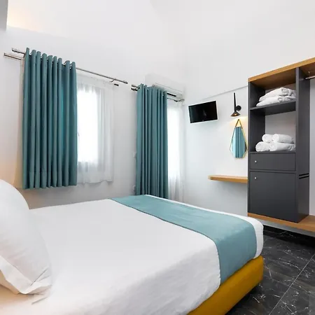 Deluxe Santorini 3*